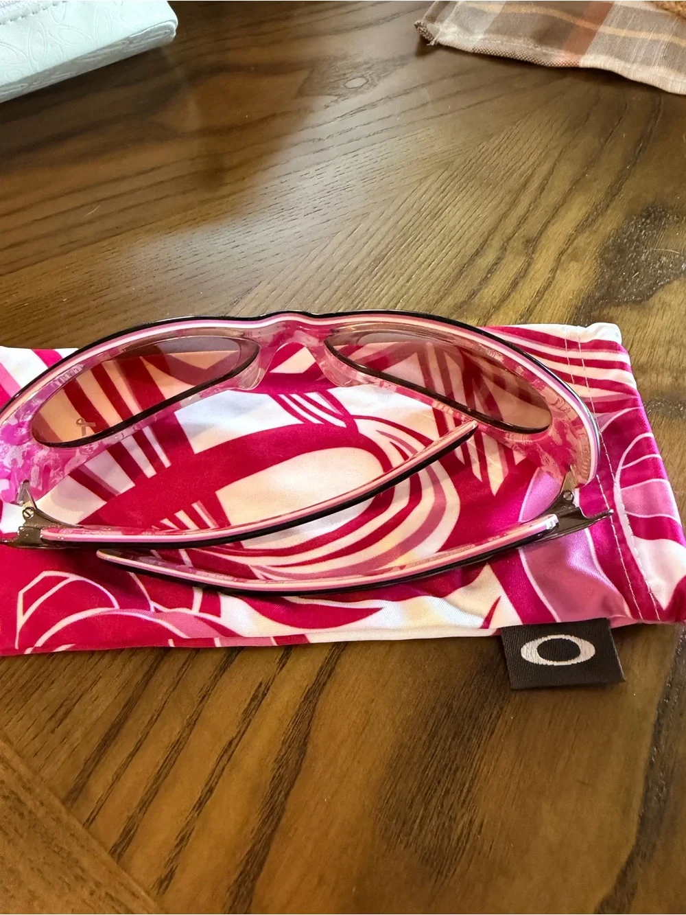 Oakley Women's Breast Cancer Black Frame Sunglasses with Pink Gradient Lenses